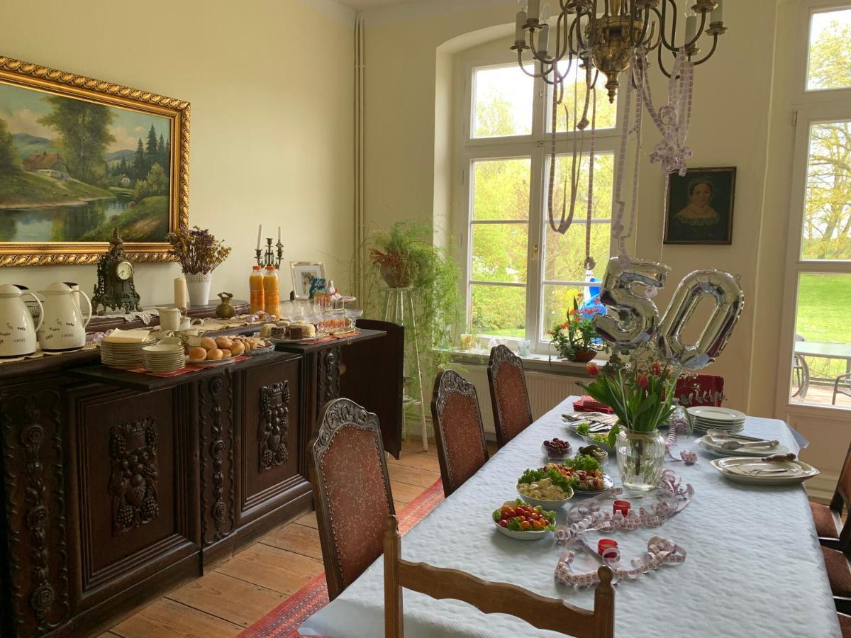 Apartament Gutshaus Schwarzenhof Dargun Zewnętrze zdjęcie