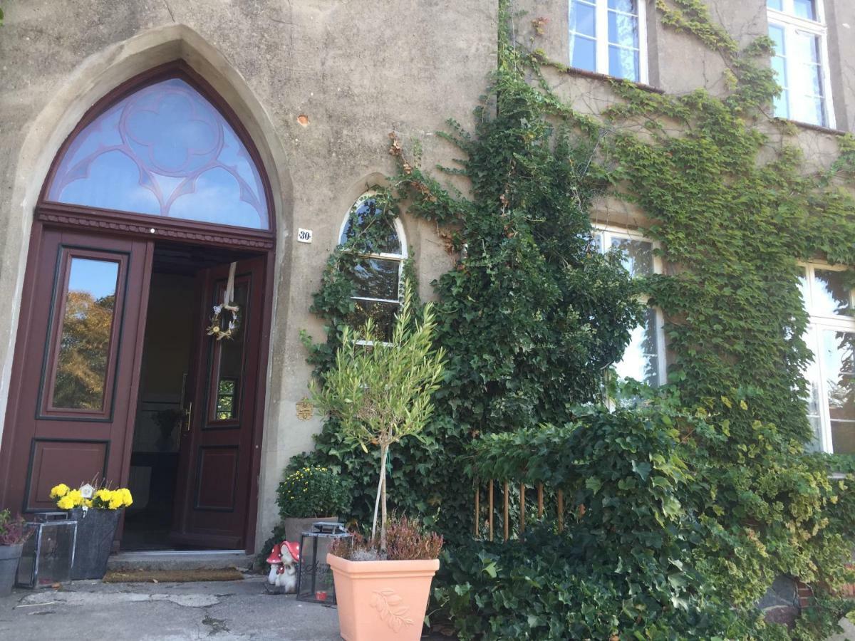 Apartament Gutshaus Schwarzenhof Dargun Zewnętrze zdjęcie