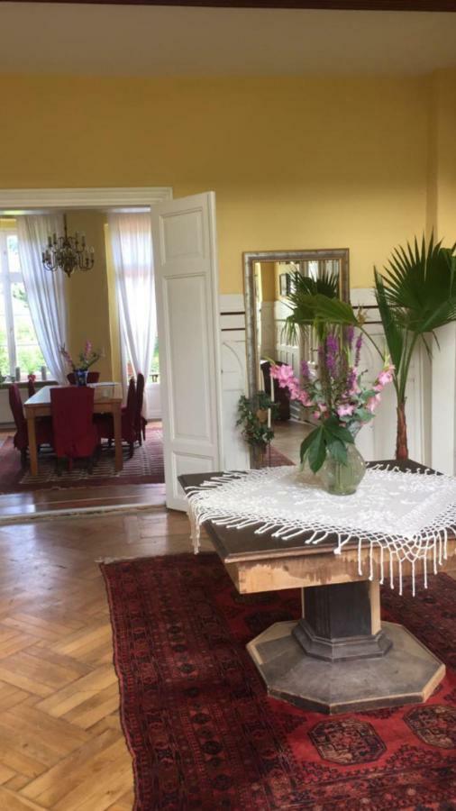 Apartament Gutshaus Schwarzenhof Dargun Zewnętrze zdjęcie